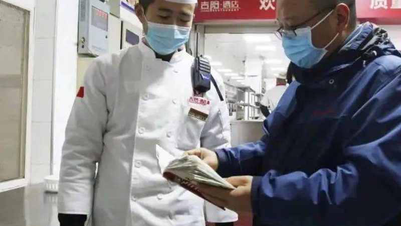 零食品牌贴牌代理，费用构成揭秘**